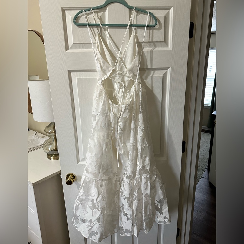 Feeling Like Forever White Jacquard Organza Lace-Up Midi Dress - Picture 4 of 8